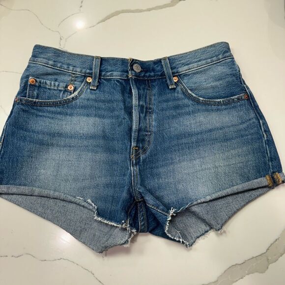 Levi’s 501 cutoff jeans shorts sz 28W - Picture 1 of 6